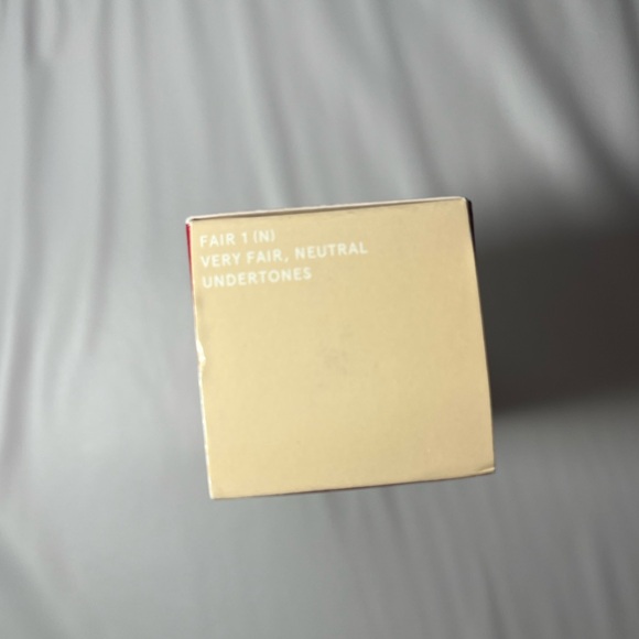 ONE/SIZE by Patrick Starrr Turn up the Base Blurring Foundation Fair 1 -30ml NIB - Picture 3 of 5